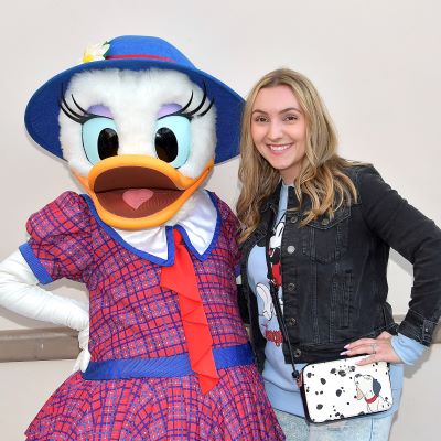 Hanging out with the fabulous Daisy Duck.
